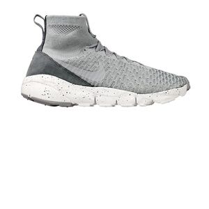 NIKE AIR FOOTSCAPE MAGISTA "WOLF GREY" TRAINERS (816560 005)